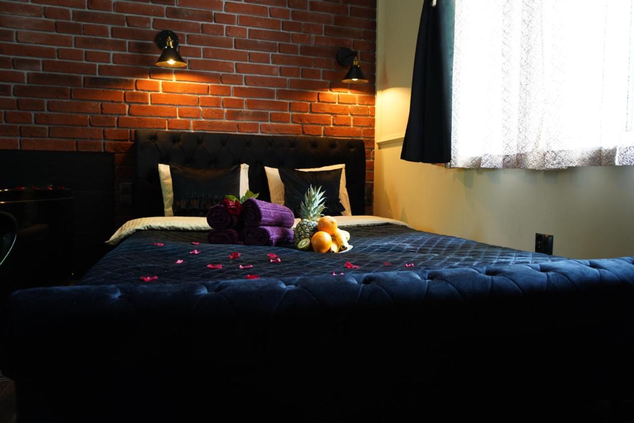 Spa Bath Apartment Краків Екстер'єр фото